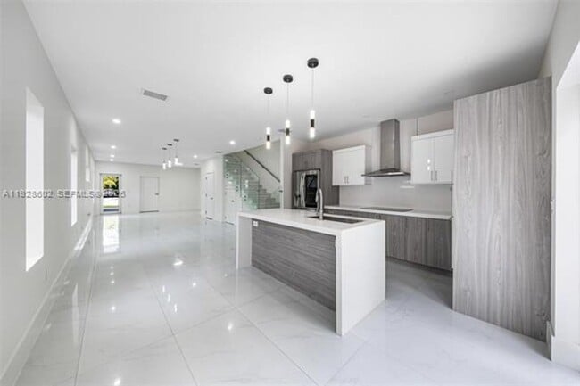 Building Photo - 3142 Carter St