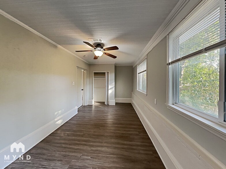 Building Photo - 2653 Randall St