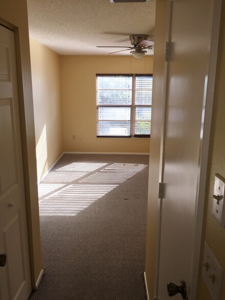 Building Photo - 2852 Stillwell Ct