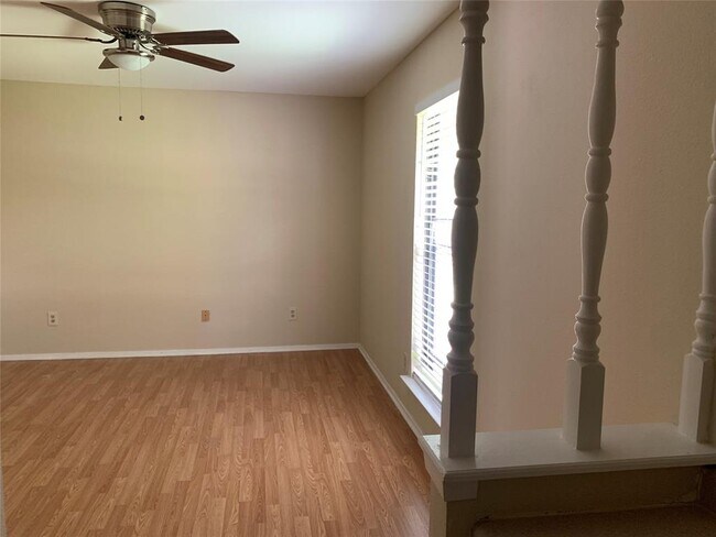 Building Photo - 10616 Mellow Meadow Dr