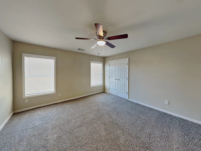 Building Photo - 2095 Somerset Pl SE