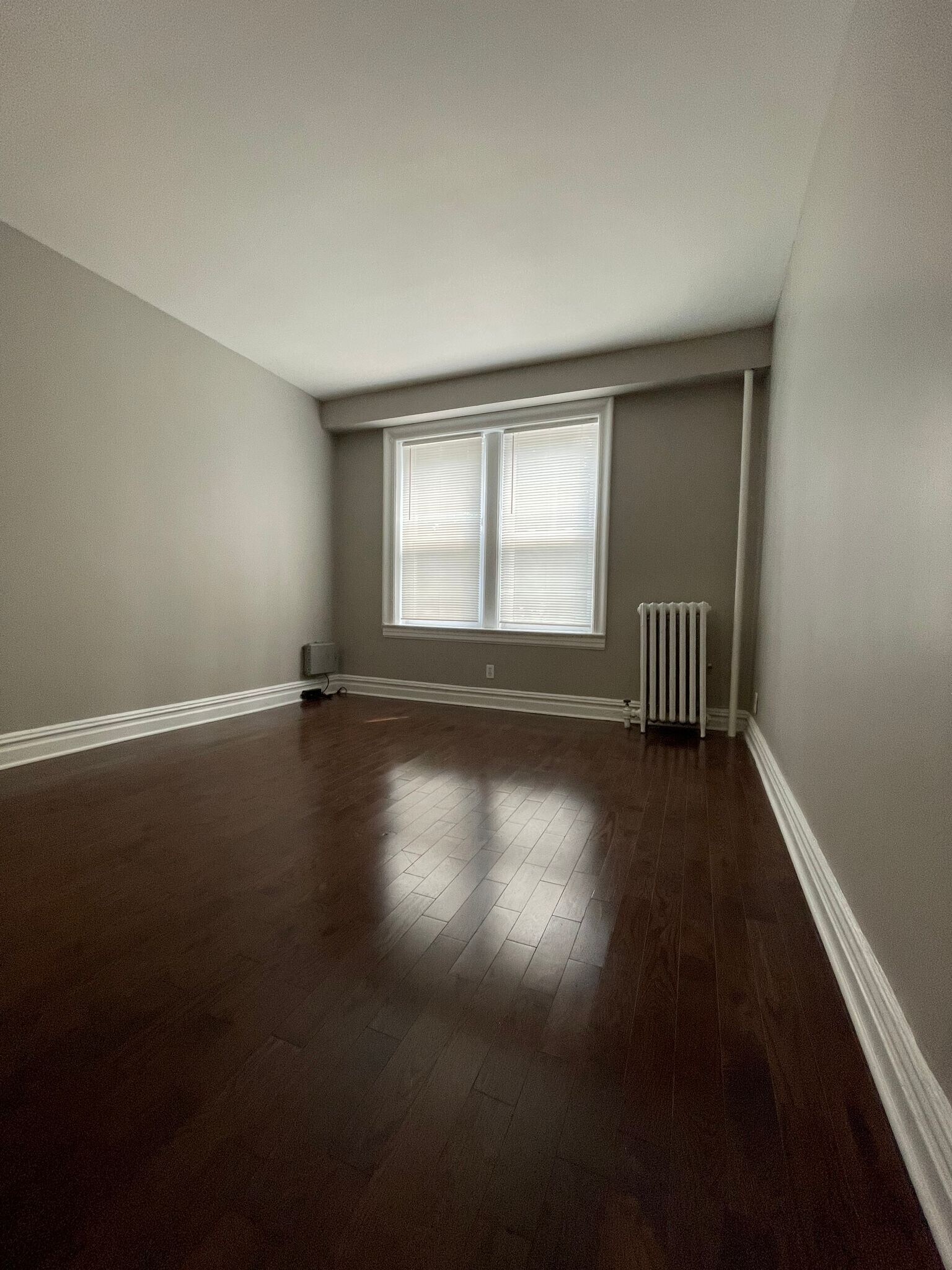 Building Photo - 171 W 48th St