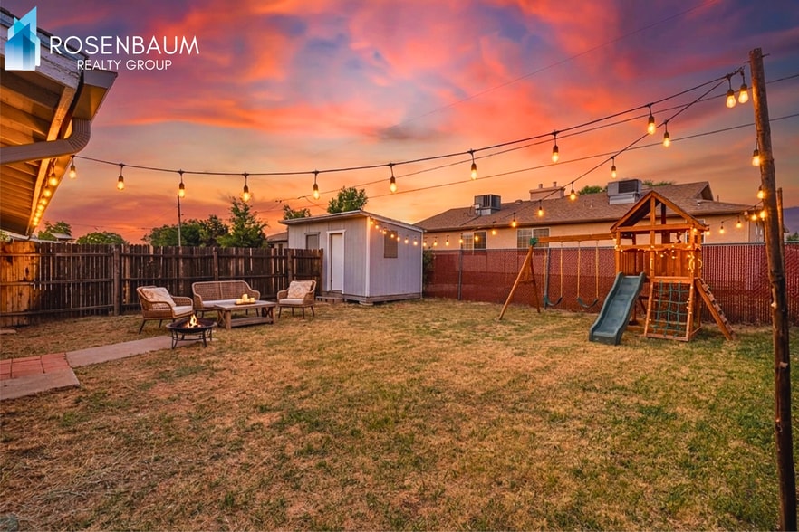 Building Photo - Cozy 2-bedrooms, 1-bath single-level duplex in Prescott Valley!