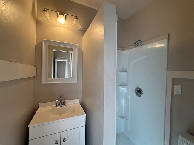 Building Photo - 1445 S Hydraulic Ave