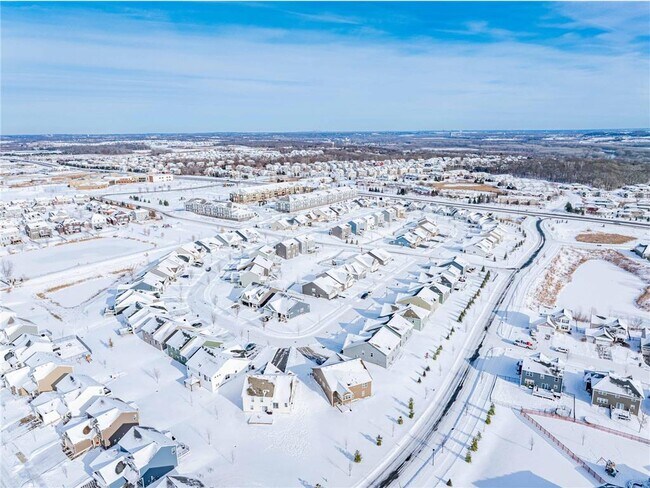 Building Photo - 143X Nutmeg Cir