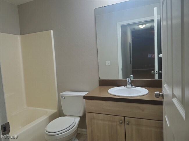 Building Photo - 4403 22nd St SW