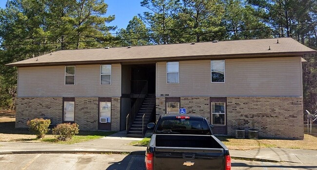 Building Photo - 600 Vernon Trace Cir