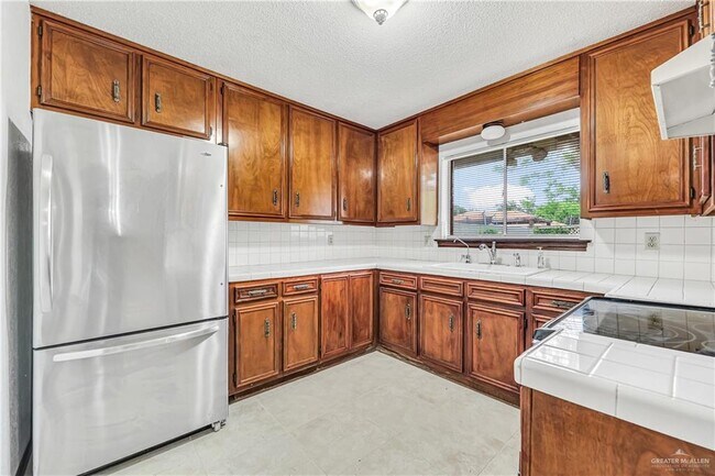 Building Photo - 16 N 17th St