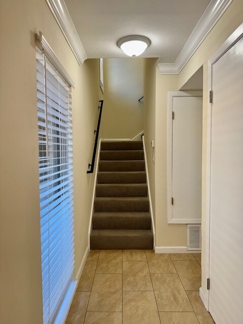 Building Photo - 1745 Countrywood Ct