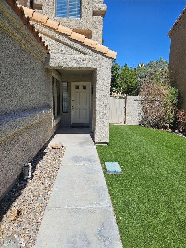 Building Photo - 9516 Wooden Pier Way