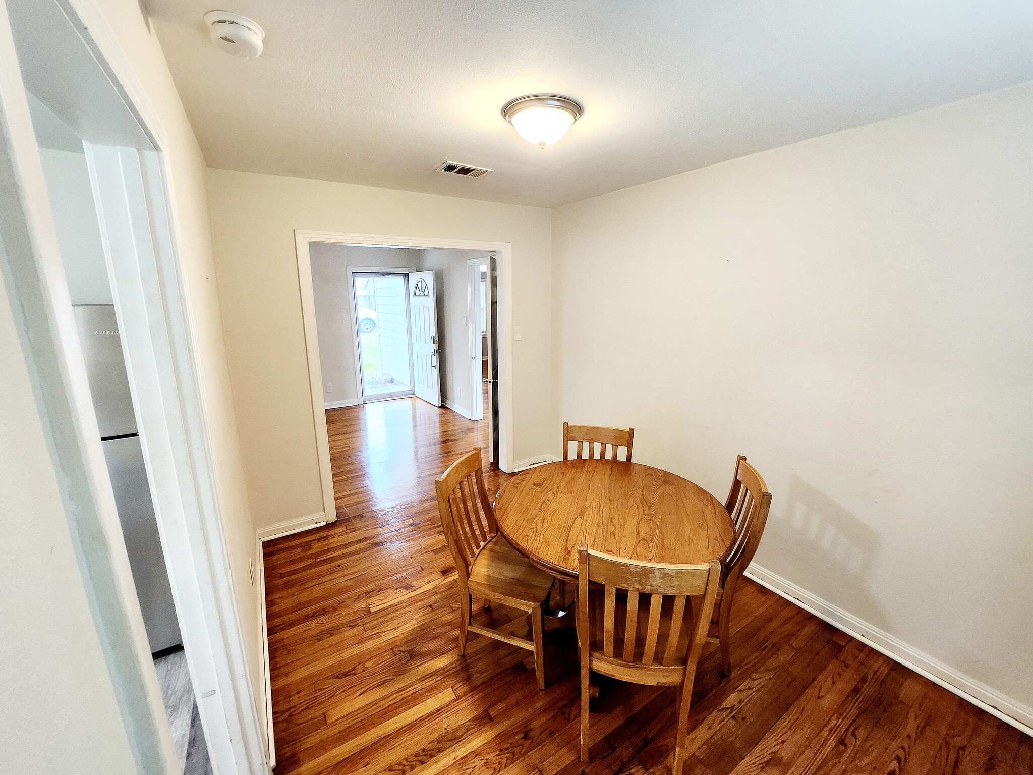 Building Photo - 618 Dunkley Dr