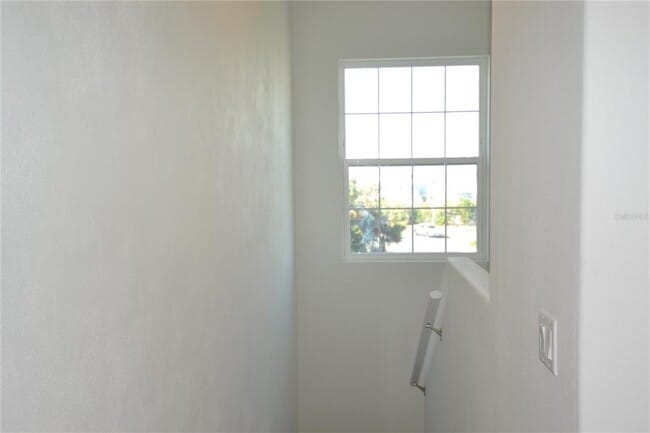 Building Photo - 5728 Biscayne Ct