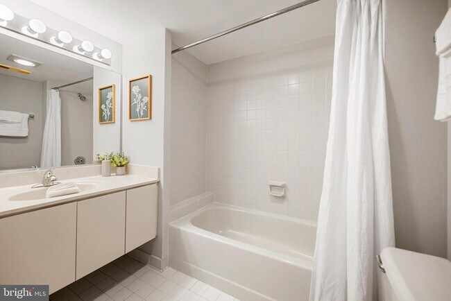 Building Photo - 2100 Langston Blvd.