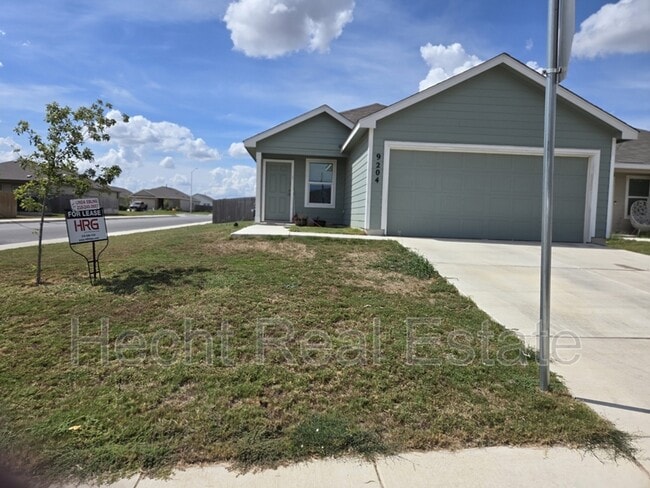 Primary Photo - 9204 James Bowie