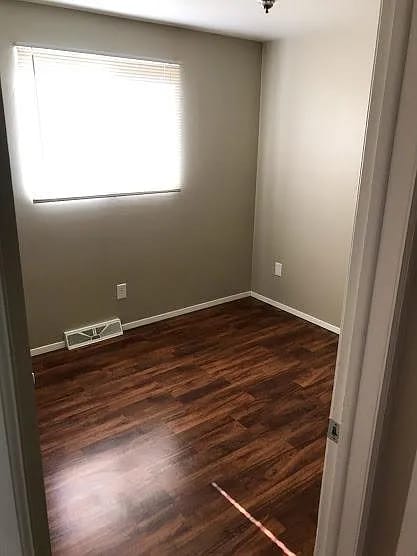 Building Photo - 184 Poppy St