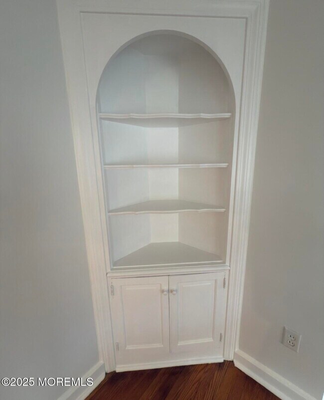 Building Photo - 139 Brighton Ave