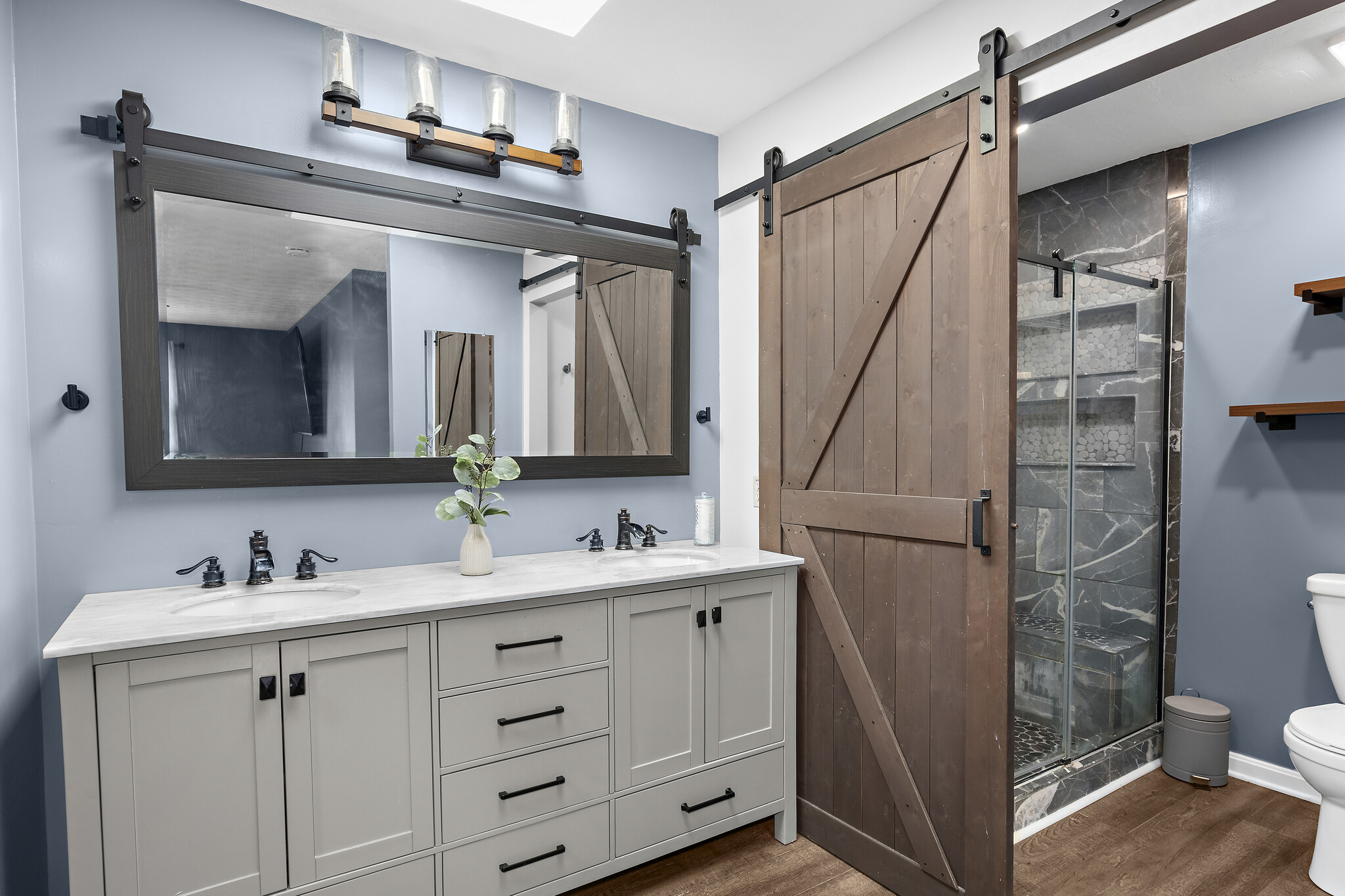 Master Bath - 754 Mulligan Ln