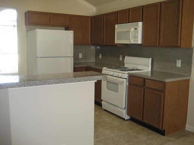 Building Photo - 16346 Bandicoot Dr
