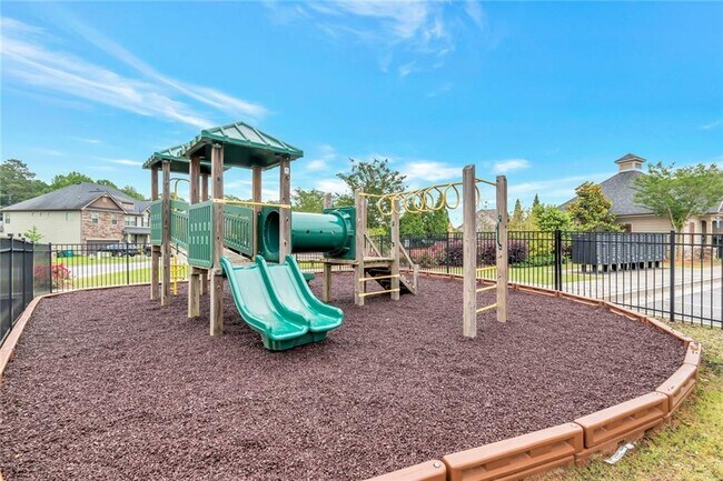Building Photo - 5210 Mirror Lake Dr