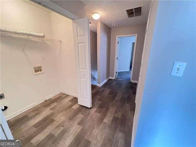 Building Photo - 4932 Wexford Trail