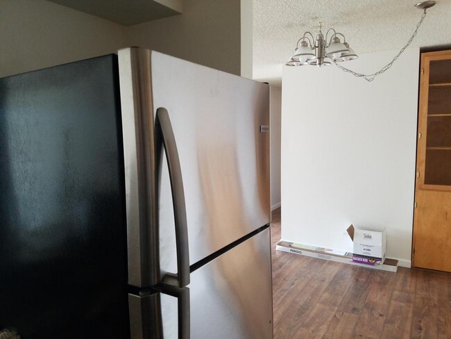 Building Photo - 1850 Folsom St., Unit 206