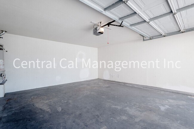 Building Photo - 8404 Laborough Dr