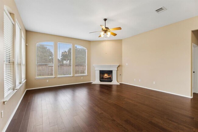 Building Photo - 3400 Trickling Springs Way
