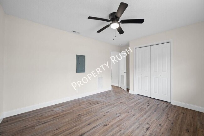 Building Photo - 3338 Gundy Dr