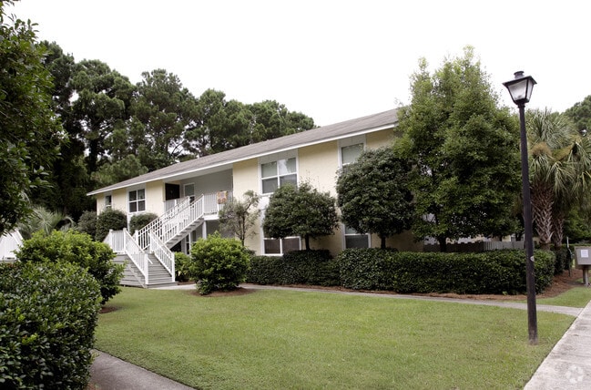 Primary Photo - Woodscape Apartments