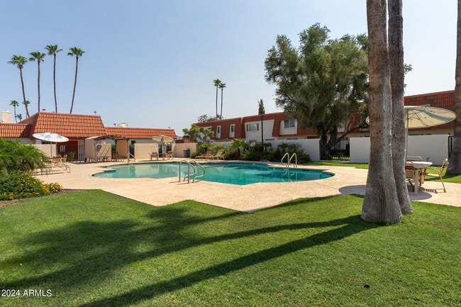 Building Photo - 4004 N Granite Reef Rd