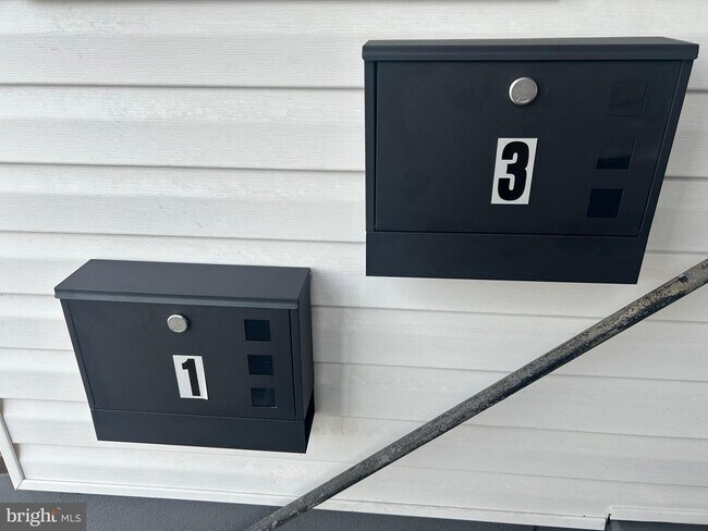 Building Photo - 222 W Patterson St