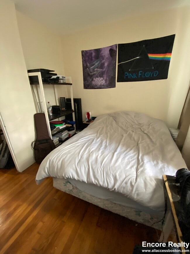 Building Photo - 38 Hemenway St