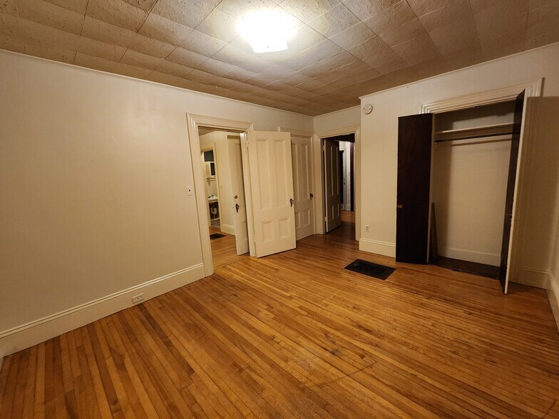 Another angle of bedroom 2, at night - 46 Saunders St