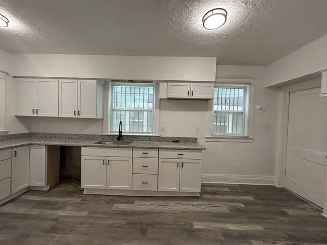 Building Photo - 4010 Bellefontaine Ave