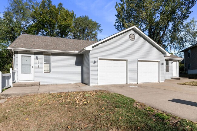 Primary Photo - 5528 NW Homer White Rd
