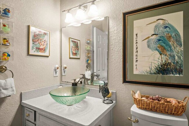 Building Photo - 15209 Leeward Dr