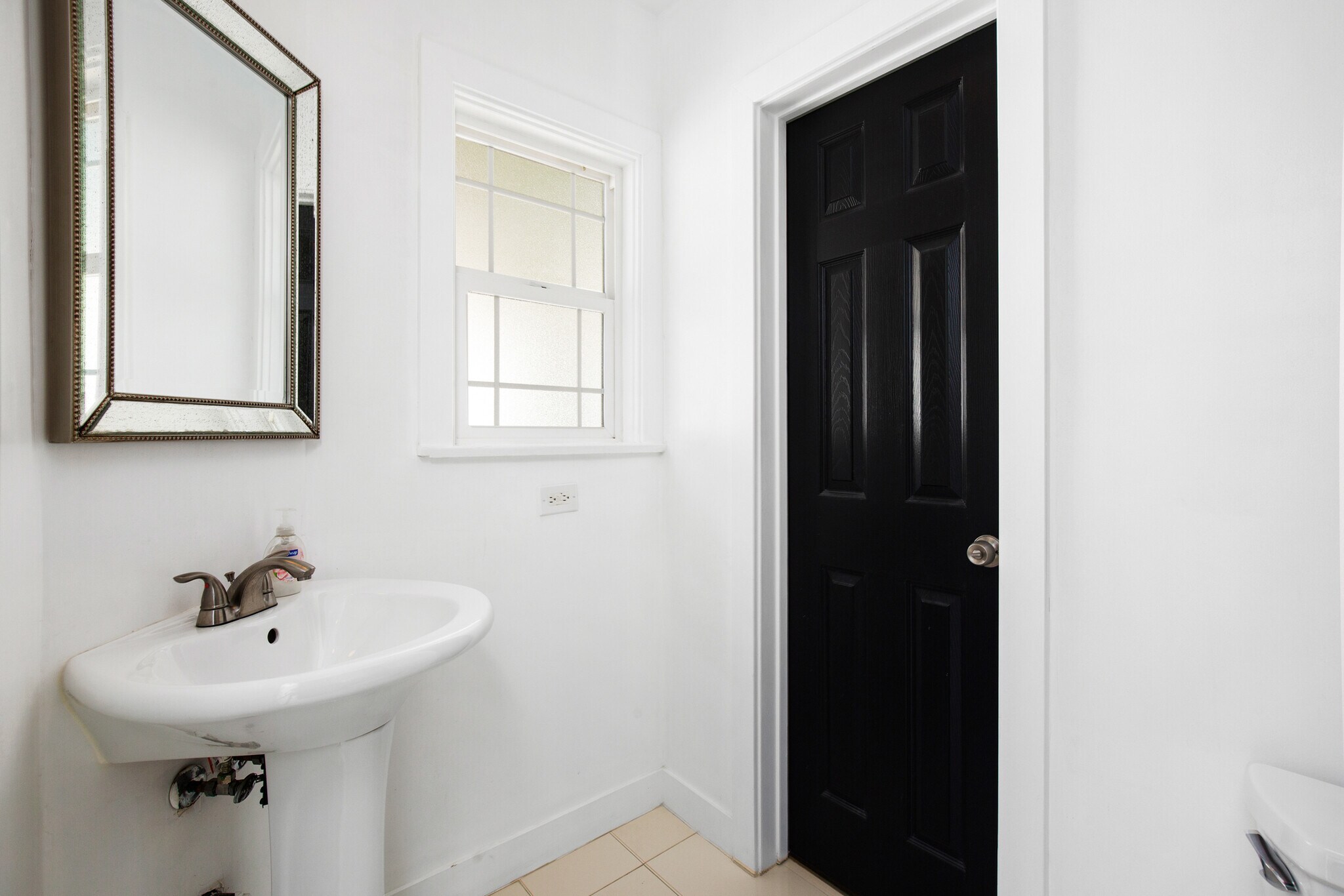 Building Photo - 4007 Sumac Dr