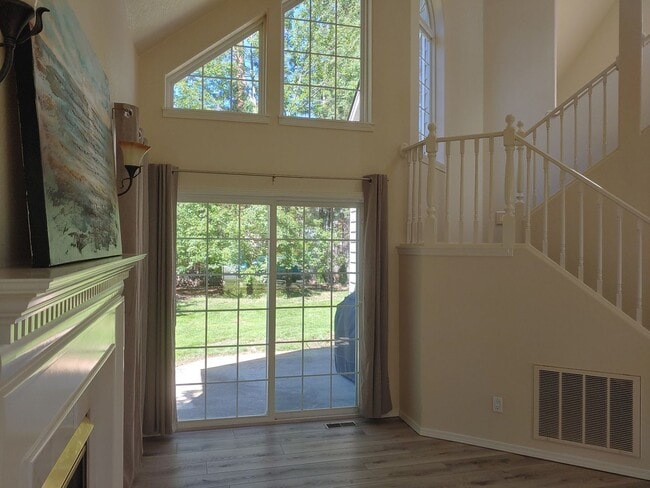 Building Photo - Executive Four Bedroom Home in Post Falls