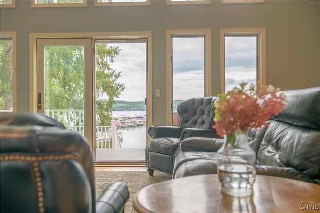 Building Photo - 1916 W Lake Rd