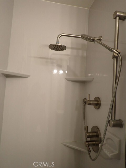 Building Photo - 6791 Killarney Ave