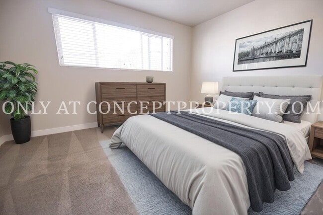 Interior Photo - The Sands