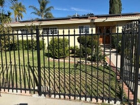 Building Photo - 10918 Reseda Blvd