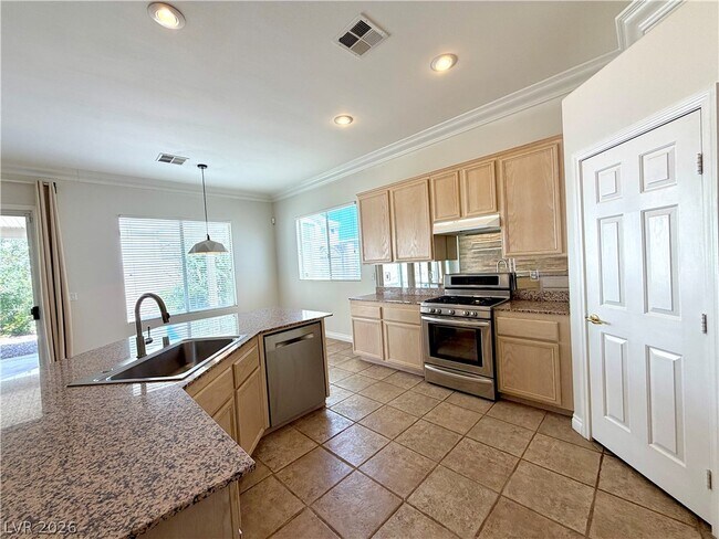 Building Photo - 322 Turtle Peak Ave