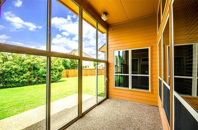 Building Photo - 821 Meadowlark Dr