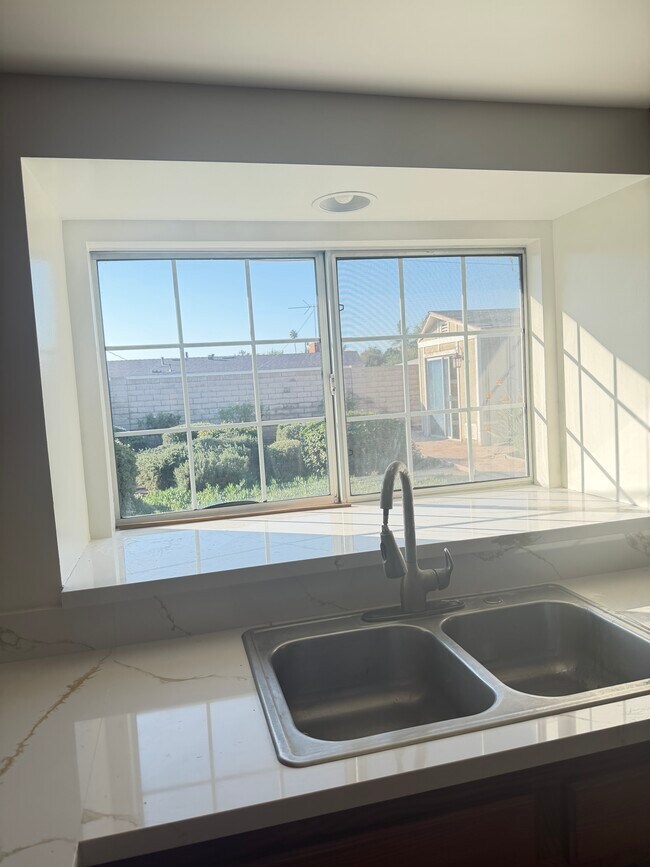 Building Photo - 20622 Archwood St