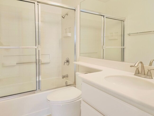 Building Photo - 105 Night Heron Ln