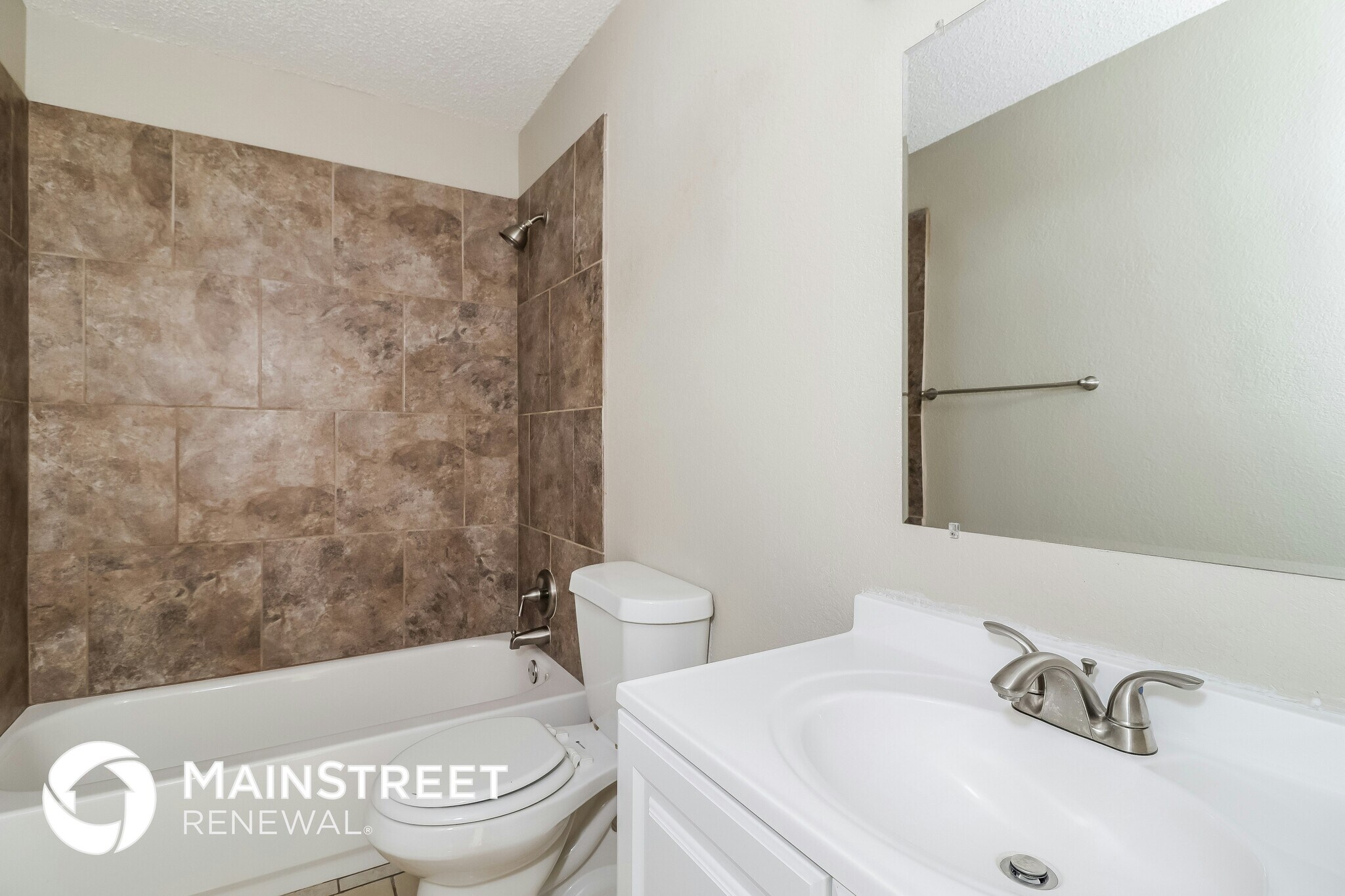 Building Photo - 2942 Mesa View Dr