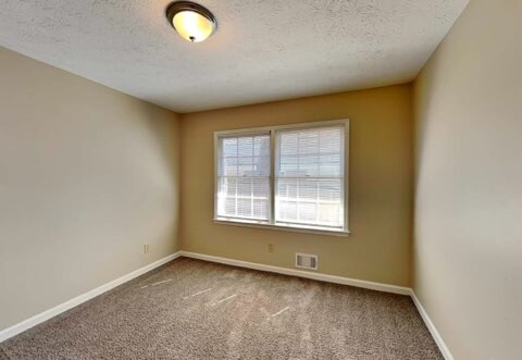 Building Photo - 2882 Lakemont Pl SW