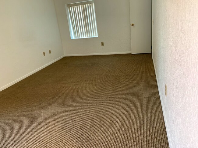 Building Photo - 21 B Del Mar Ave