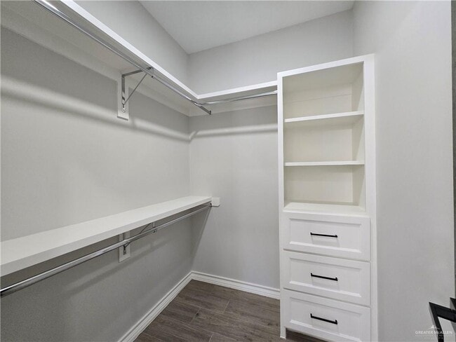 Building Photo - 19 Cragon Rd